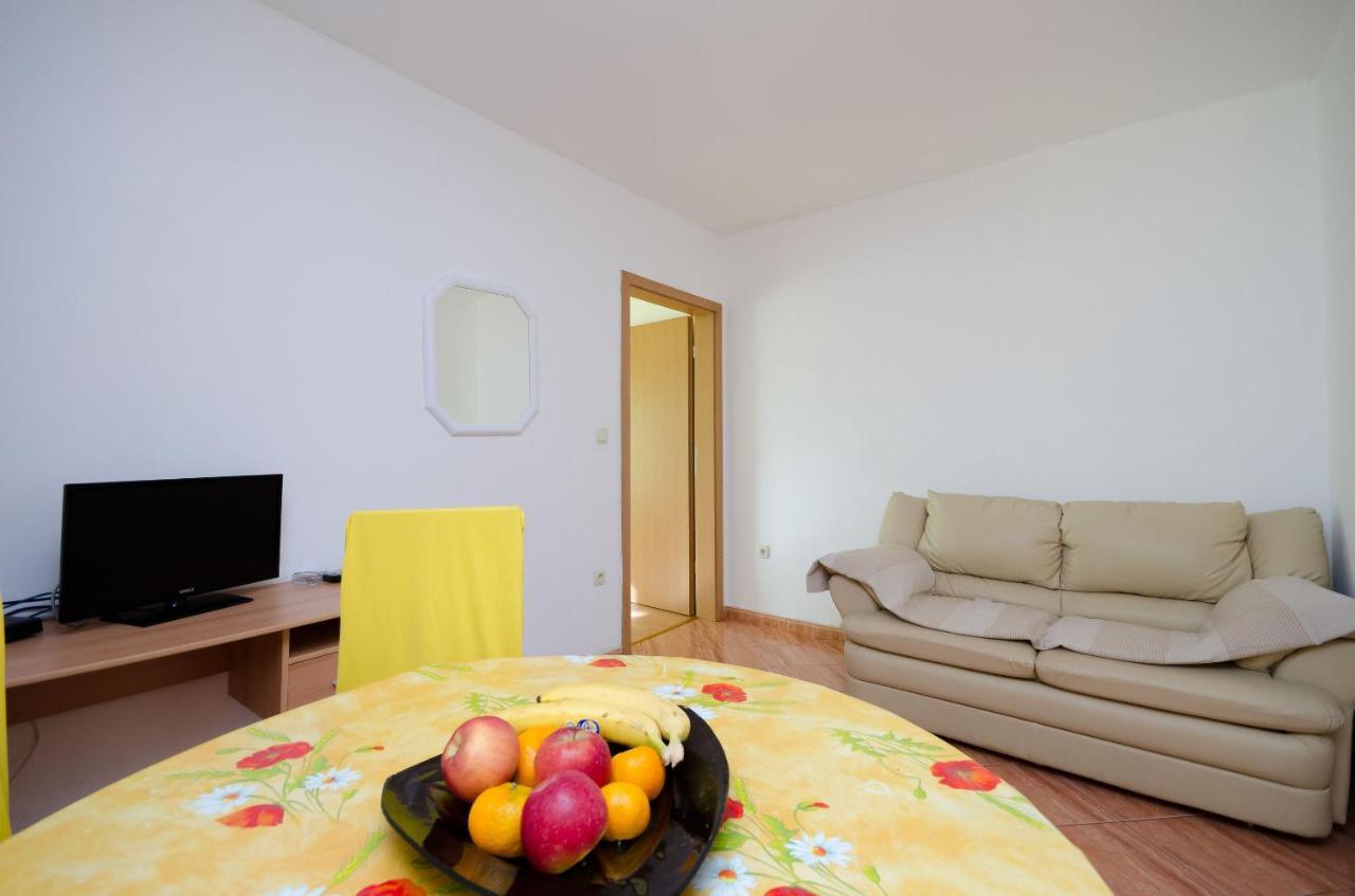 Apartment Pela Lopar